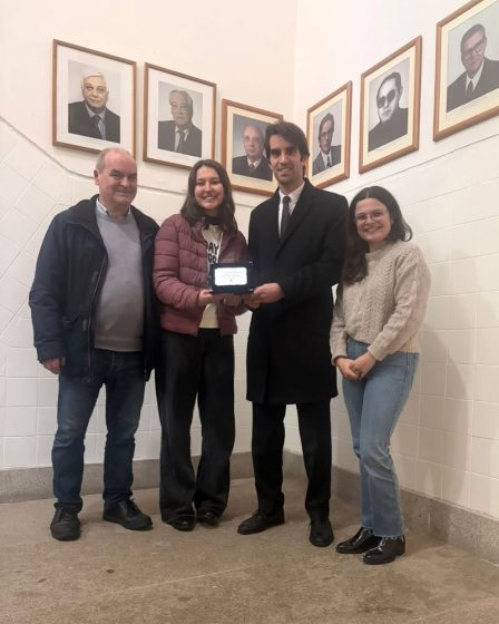 Entrega de placa de homenagem a José Maria Almada
