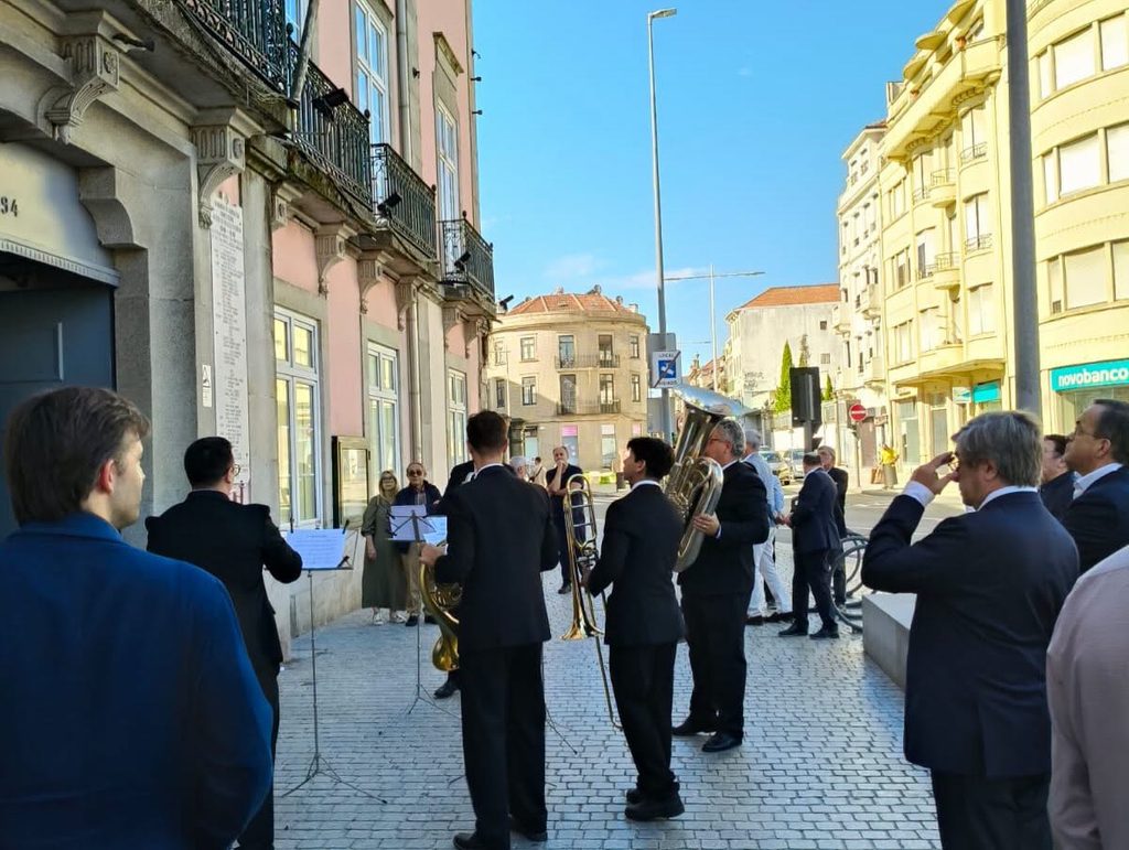 Comemorações do 5 de Outubro no Bonfim, com deposição de uma coroa de flores junto à estátua de Afonso Costa e conferência sobre a República, o desenvolvimento e a igualdade territorial, no Salão Nobre da Junta de Freguesia.
